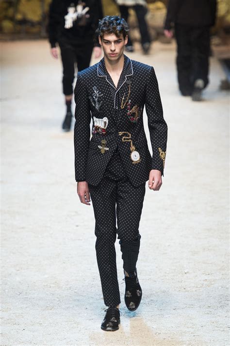 dolce gabbana winter 2016 collection|dolce and gabbana latest collection.